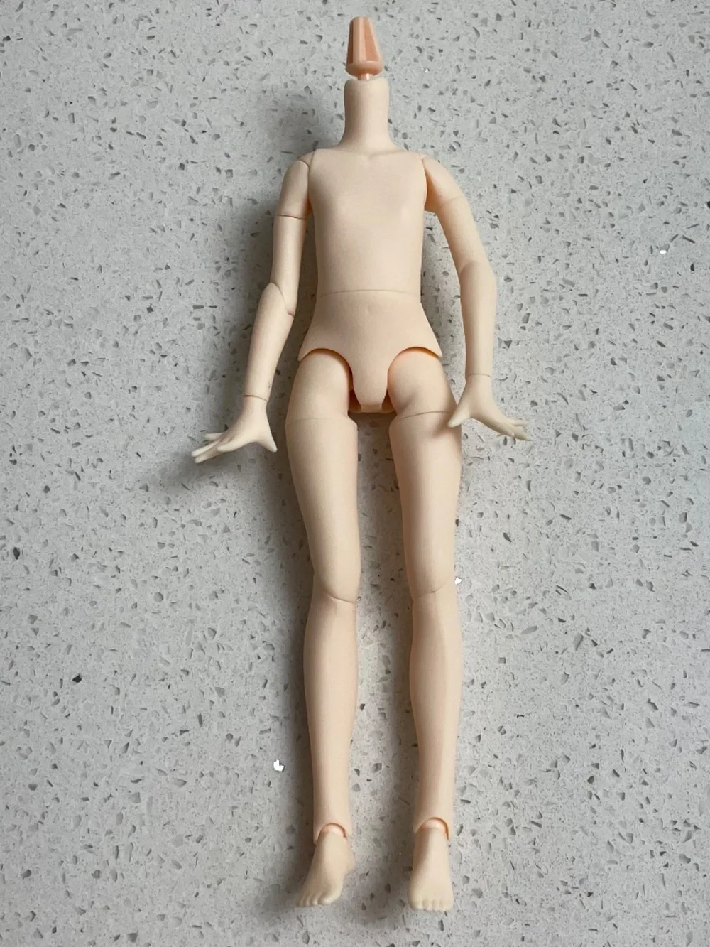 Middle Blythe doll